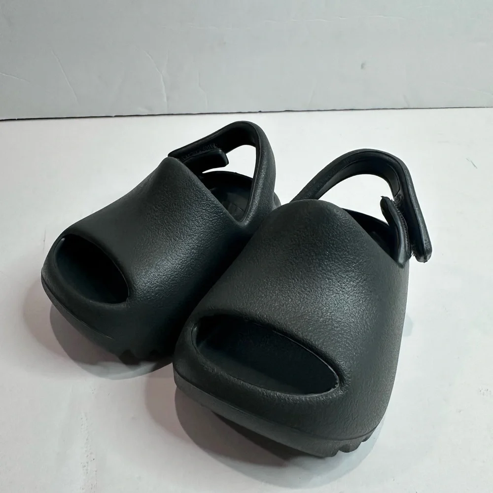 Adidas Yeezy Black Sandals with Slingback Strap and Chunky Sole